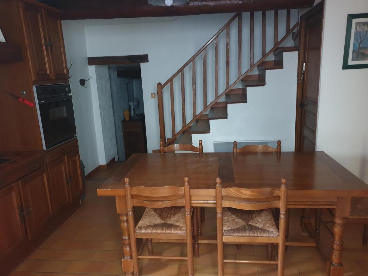 Maison De Village De 98 M2 Typiquement Provencale Pierrevert Dış mekan fotoğraf