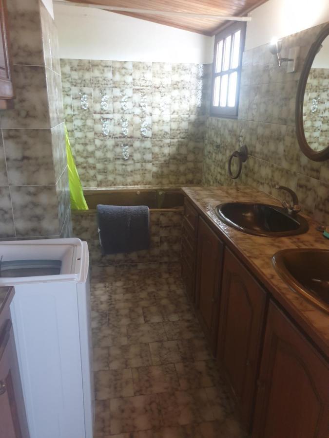 Maison De Village De 98 M2 Typiquement Provencale Pierrevert Dış mekan fotoğraf